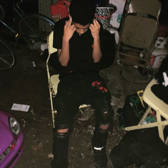 Meet your Posher, Joshua - Picture 1 of 1